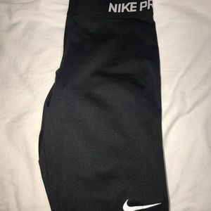 Women’s NIKE leggings